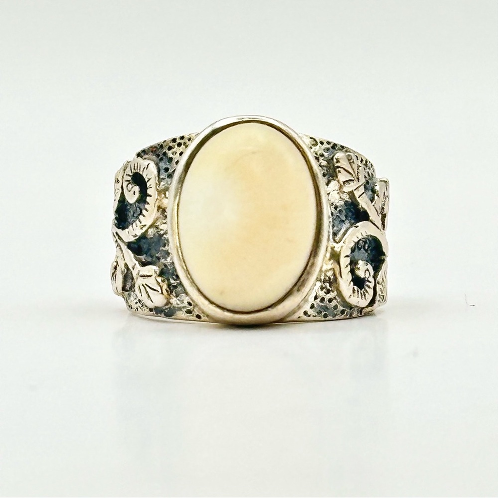 Silpada RETIRED R1635 Sterling Silver & Bamboo Coral Ring Size 7